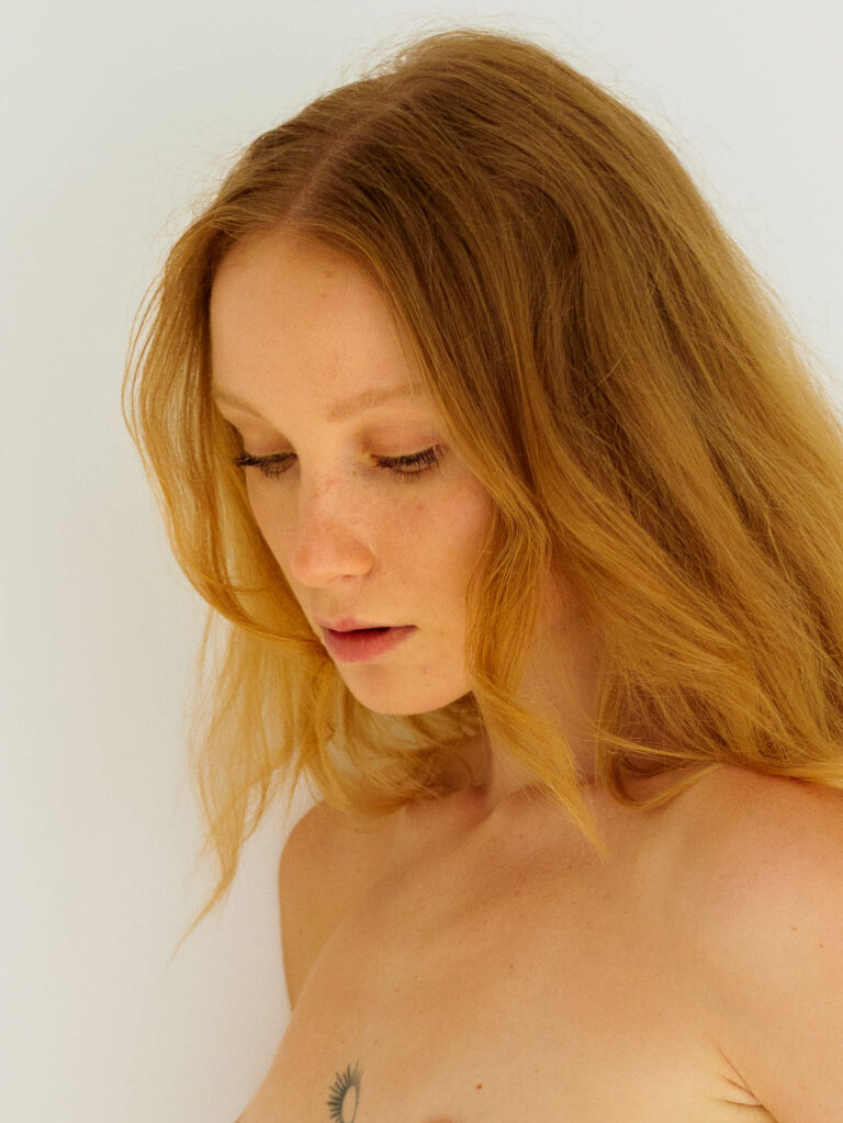 Bogdana 🇺🇦 in daylight