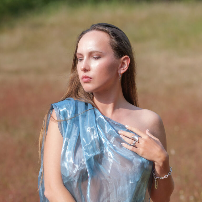 Polina covered